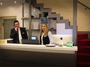 Hotel La Madonnina Milano 3*,
