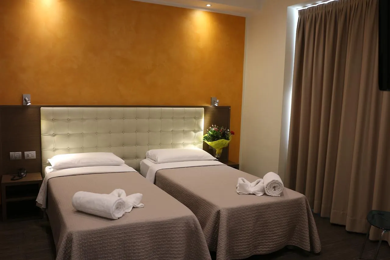 Hotel La Madonnina Milan